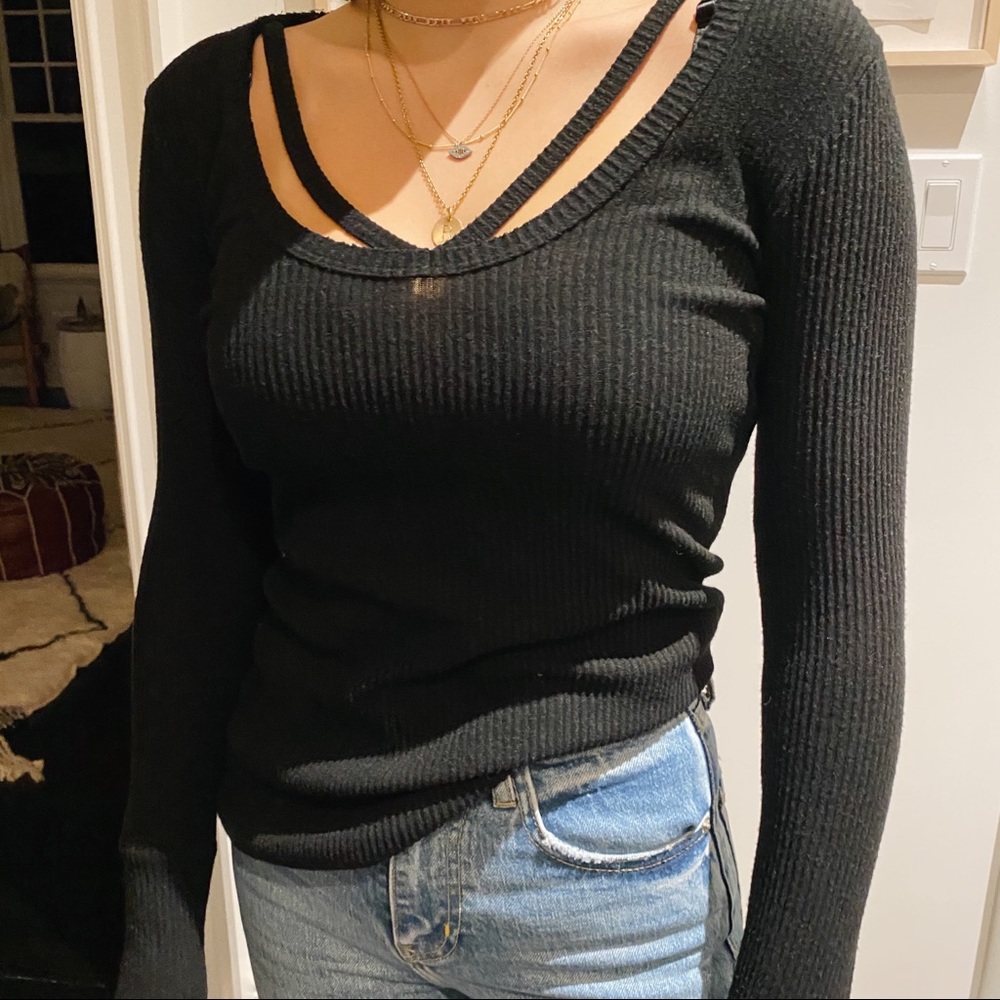 BLACK LONG SLEEVE